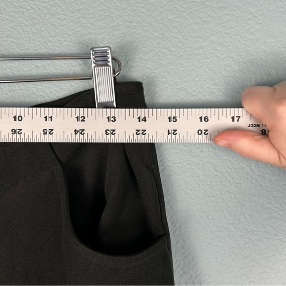 J. Jill Women's Size 6P Black Stretch Pull On Dress Pants With Pockets - Picture 5 of 7